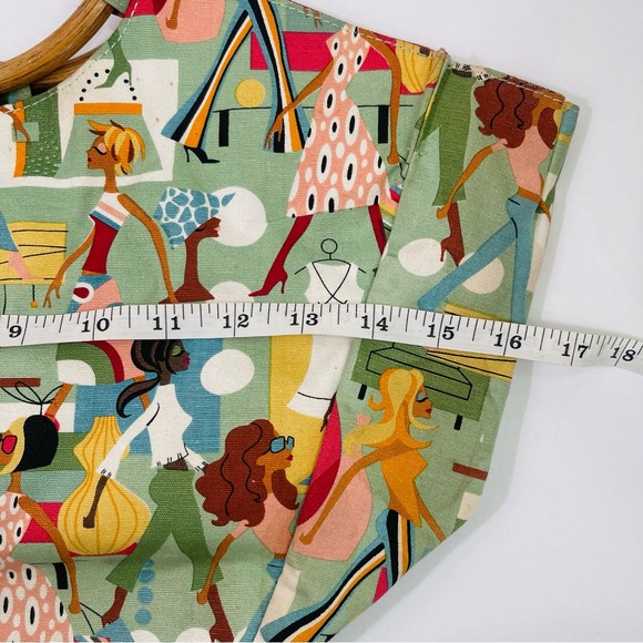 Neiman Marcus Mod Print Handbag with Bamboo Handles - Picture 6 of 10